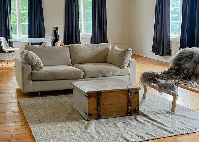 Dom wakacyjny Historic Old Rectory In The Heart Of Norway Vestre Gausdal